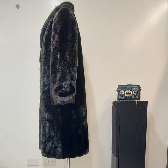 💥VINTAGE GLAM💥VTG 70s/80s LUXURY FAUX MINK FUR LONGLINE COAT in DARK BROWN - Picture 7 of 16